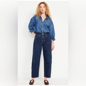 NWOT Old Navy High Rise Barrel Jeans 10